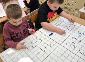 Zabawy z literami i matematyką!